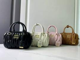 Picture of Miu Miu Handbags _SKUfw184962953fw
